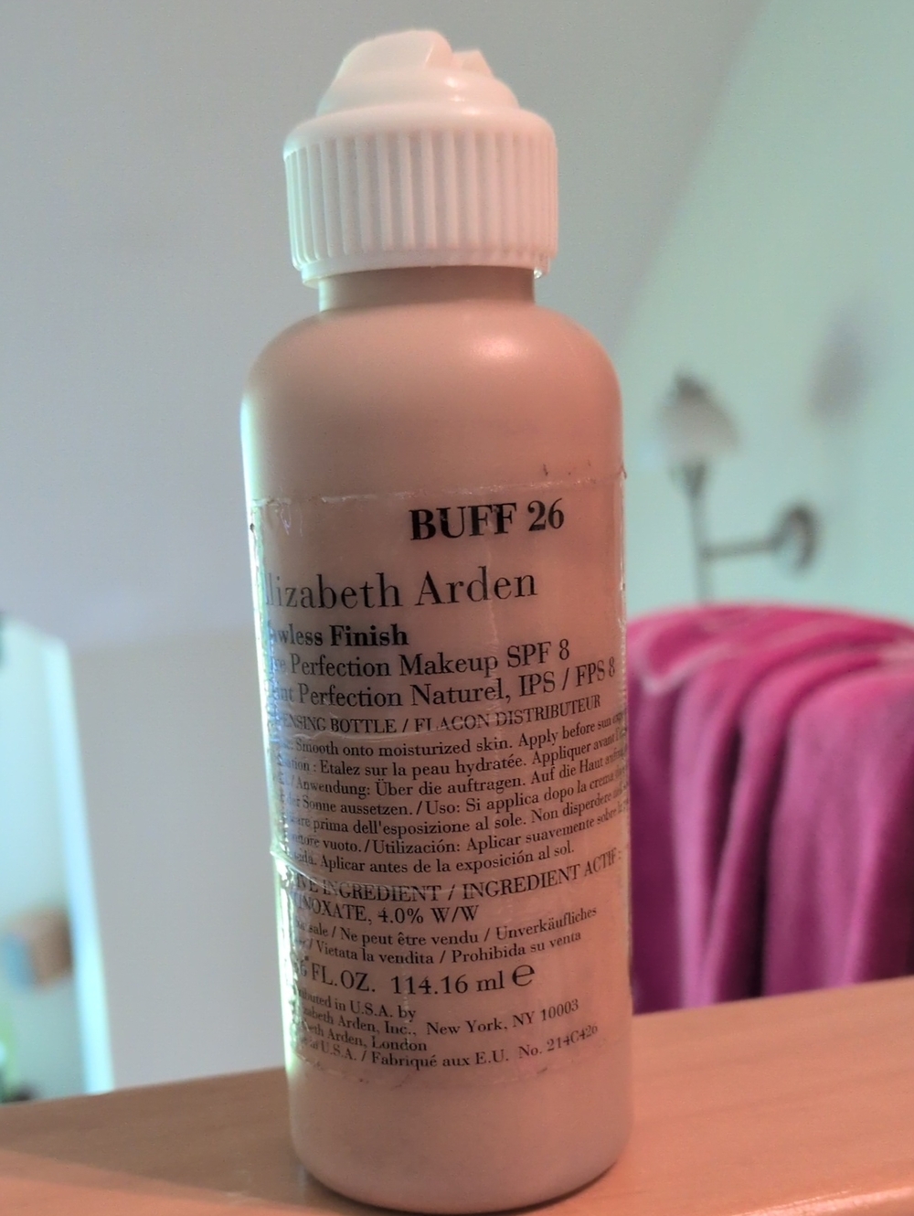 Elizabeth Arden Buff 26 Liquid Foundation - Big NAKEUP ARTIST 120 ml